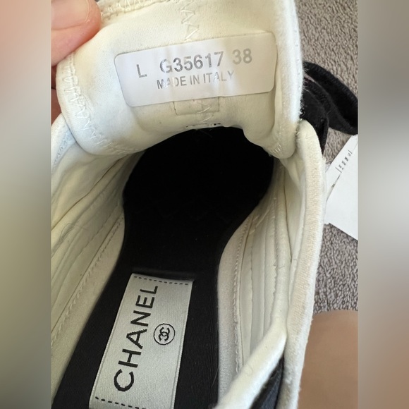 CHANEL Mixed Fiber Sneakers 38 - Picture 11 of 13